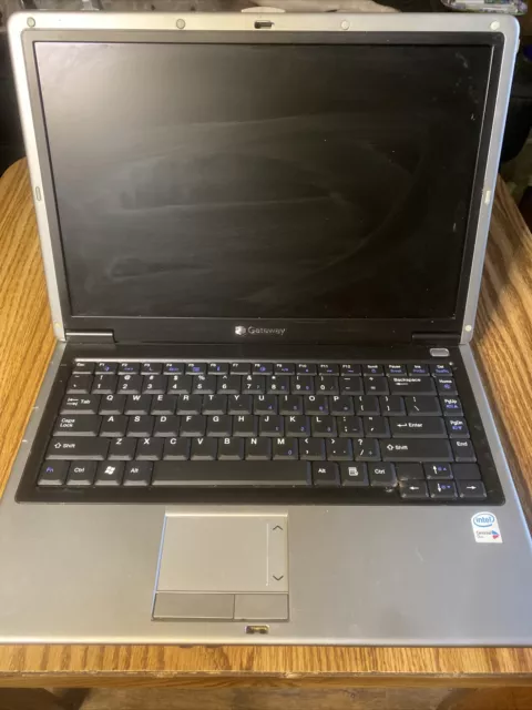 Gateway  CA6 M255-E Laptop Computer ~ Parts Only, Not Tested!!!