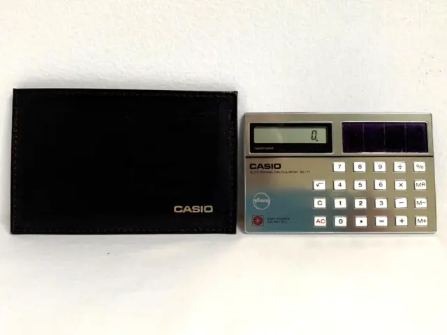 Rare Vintage 1980 Casio SL-71 Credit Card Arithmetic Calculator & Leather Case