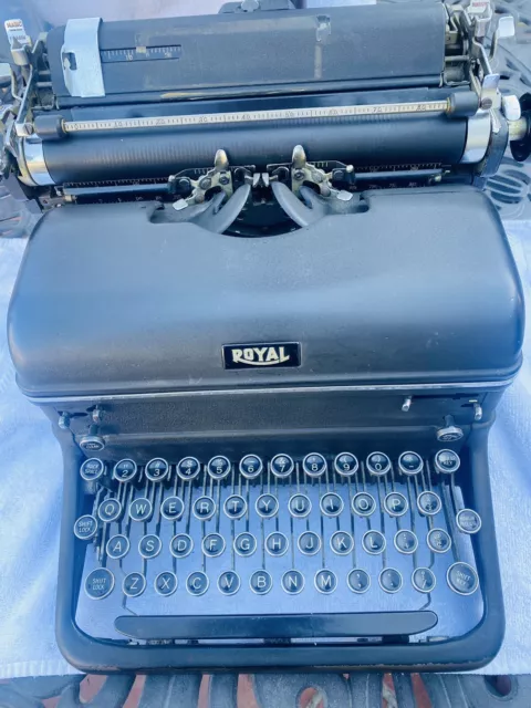 Royal Classic Manual Typewriter Mint 79101T - Best Buy