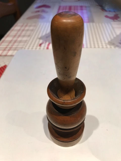 lot 3 ancien bourroir en buis chasse