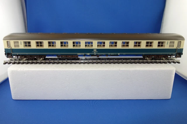 ROCO 4446 VAGONE treno veloce Bm235 n. W. 51 80 22-90 056-8 2. Cl. DB ...
