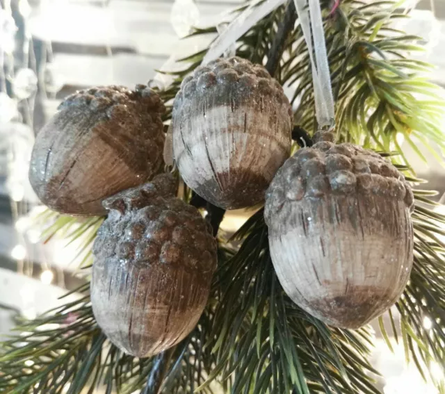 4 x Deko Eicheln Landhaus zum Hängen Dekoration Eichel Poly Braun Herbstdeko