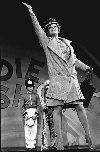 ACTRESS ANGELA LANSBURY Appearing As Rose In The Musical Gypsy 1976 OLD ...