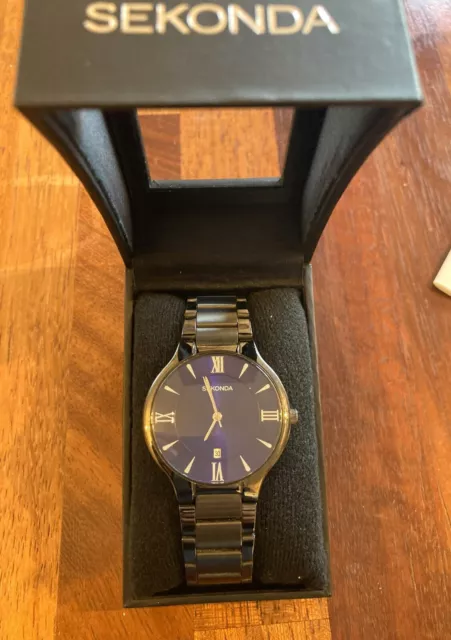 Sekonda equinox hotsell