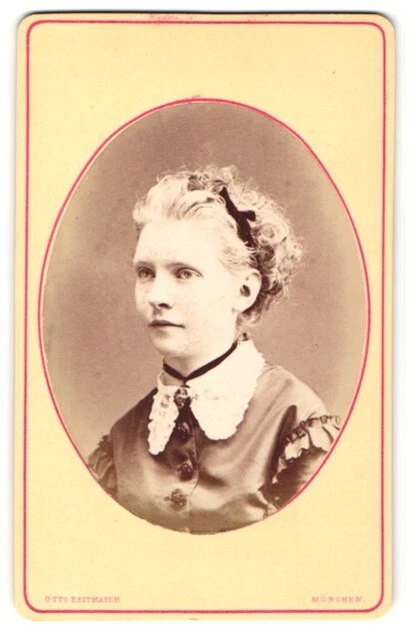 Fotografie Otto Reitmayer, München, Portrait junges Mädchen mit Haarband