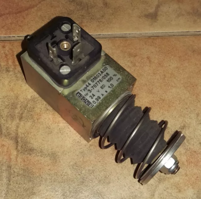 BINDER Solenoid actuator Typ44 44 01603A00 3-70776058 24V 0.99A