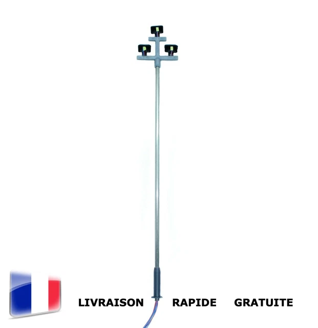 PYL08-O-Kit pylone / mât eclairage 5 niveaux avec 6 projecteurs blanc chaud