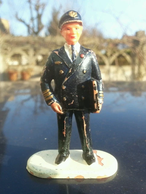 FIGURINE ELASTOLIN AIR FRANCE ANNEES 1970 PILOTE avec SACOCHE