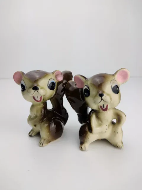 Vintage ANTHROPOMORPHIC Squirrel Novelty Salt & Pepper Shaker Kitsch 1950s