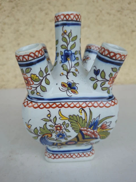Bouquetière, pique-fleurs en faïence ancienne