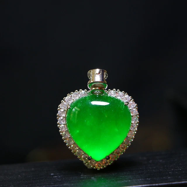 .Perfect High Ice Chinese Green Jade Precision Carved Love Shape Pendant c78