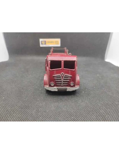 Dinky Toys GB 1/43 N°116 - Volvo P1800 S - Bordeaux Métal - 1968 - NEUVE