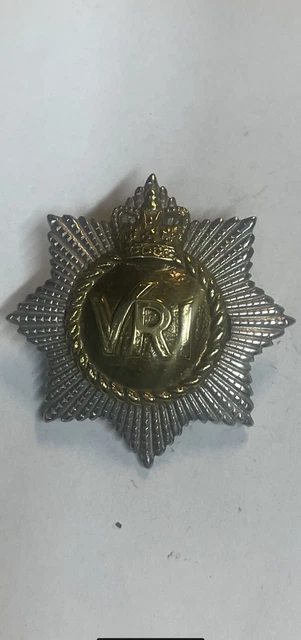 Royal Canadian Regiment Post Wwii Qc Officer Cap Badge Silvered Letters Vri Rcr