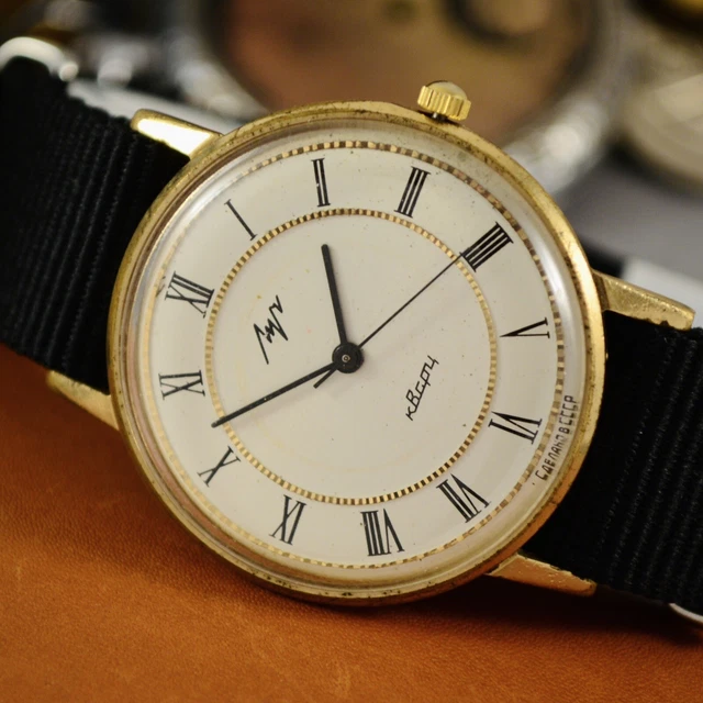 Orologio di lusso placcato oro LUCH ultra sottile quarzo Unione Sovietica Made in URSS L2356