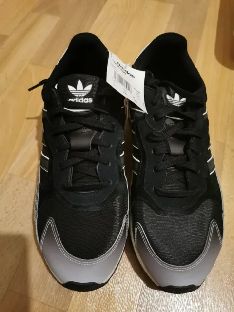 adidas Tresc Run Sneaker, Gr. 45 1/3