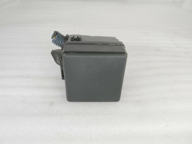 2007 - 2017 Lexus Ls460  Ls460L - Engine Fuse Relay Junction Box Oem