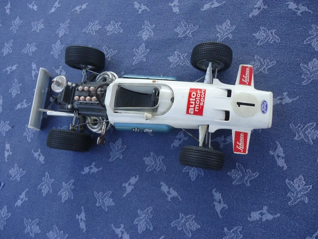 Schuco 1/16 – Ford Brabham BT33 Formule 1, Miniature En Tôle, état Très Correct