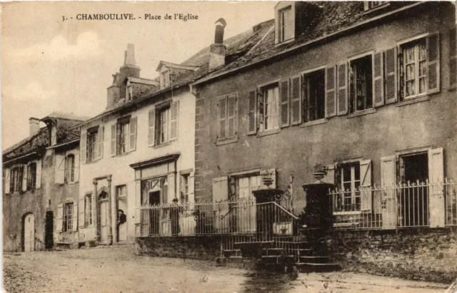 CPA Correze CHAMBOULIVE Place de l'Eglise (984179)