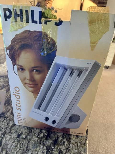 PHILIPS ORIGINAL HOME Solaria For Face/ Compact w/Timer, 4 Strip