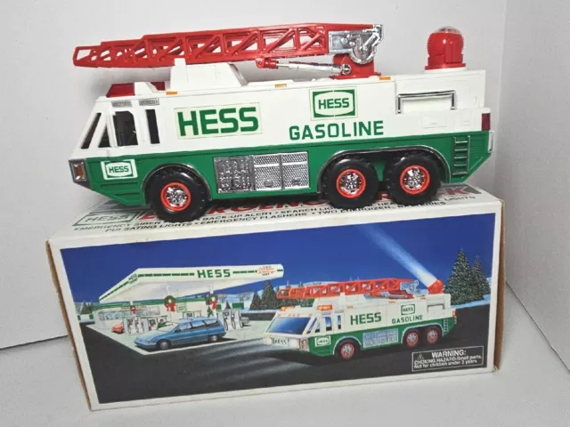 1996 HESS Emergency Truck 14 " Extendable Ladder All Weather Tires Original Box