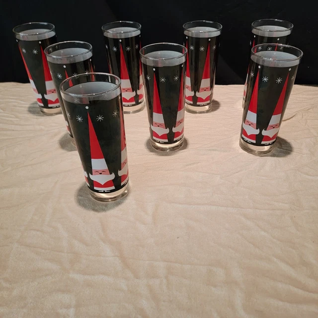 Vintage Tall DQ Dairy Queen Santa Claus Christmas Glasses