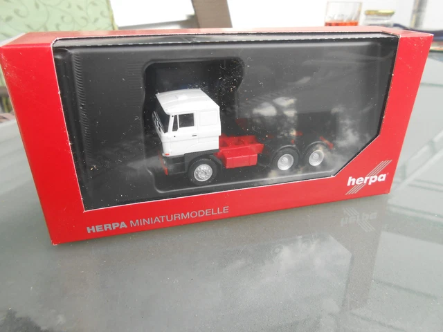 Herpa Maquette Camion Rába Zugmaschine 3achs, échelle 1/87, Model Allemand, pièce de Collection, Figurine Plastique Herpa Maquette Camion Rába Zugmaschine 3achs, échelle 1/87, Model Allemand, pièce de Collection, Figurine Plastique