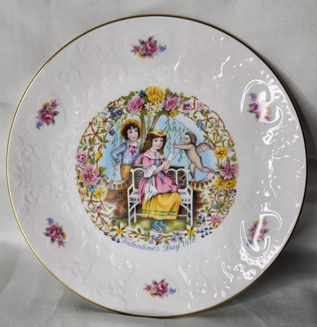 Royal Doulton 1978 Valentines Day Plate -  Bone China Collector Plate