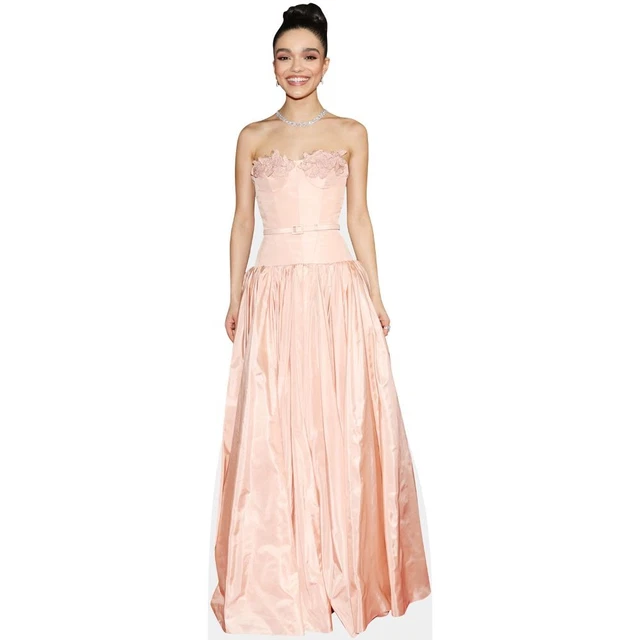 Silhouette Carton Grandeur Nature Rachel Zegler (Long Dress) - Celebrity Cutouts