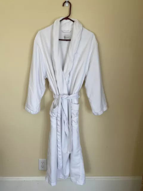 SEA ISLAND embroidered White Robe L Presidential Collection Spa Resort