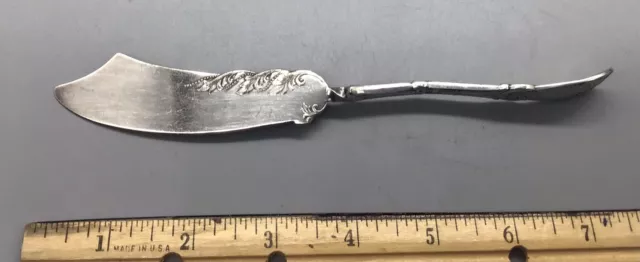 Antique Rogers & Bro A1 Silverplate Twisted Butter Knife 7-1/2”