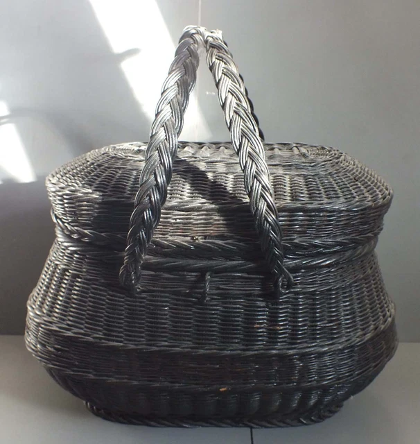 Grand panier en osier avec anses courtes – MAISON FARIGOULETTE