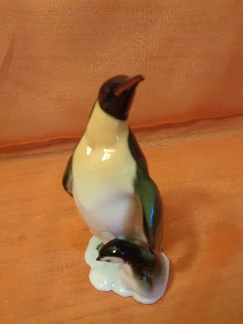 Kaiser Pinguin mit Baby 13,5 cm   von  Hutschenreuther