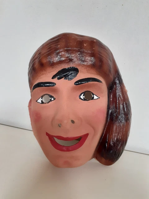 PETIT MASQUE VÉNITIEN en laiton EUR 5,00 - FR