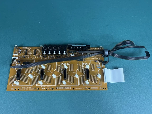 Teclado Roland Xp-60 Estava No Mostruario Da Loja