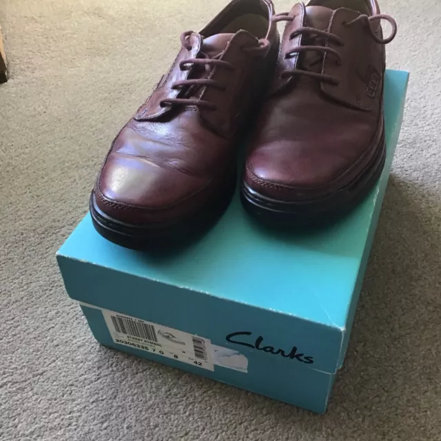 Clarks Mens Brown Leather Lace Up Shoes Size 8/42