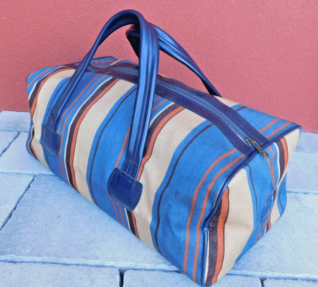 Sac Vintage Le Coq Sportif - Simili Cuir - Made In China - Sac à Main Sport Rétro