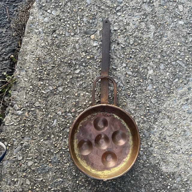 Antique Hand Hammered Forged Copper Cookware Egg Poacher Fry Pan 19th Century