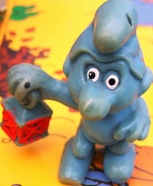 Figurine Schtroumpf Rare 'Petit Roi' - Grotesque Plagiat Vintage, Matière PVC, Occasion - Collection BD Peyo