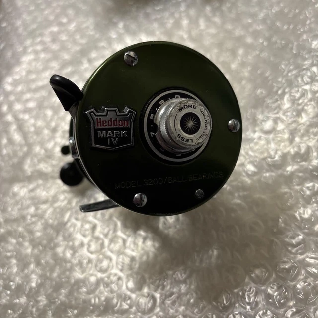 VINTAGE HEDDON MARK IV Model 3200 Baitcasting Reel *Made in Japan