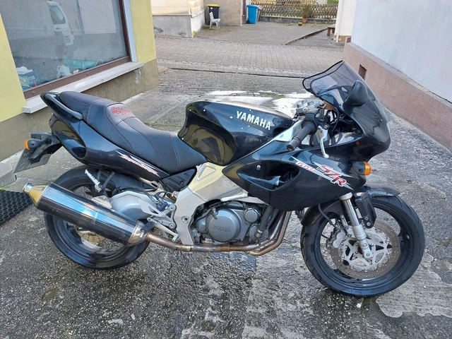 Yamaha SZR 660