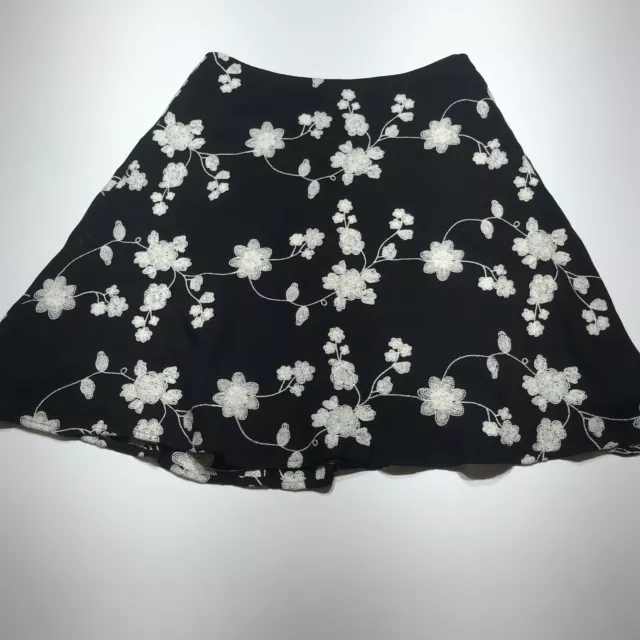 Forever 21 Contemporary Skirt Womens XS Black White Floral Embroidered Swing