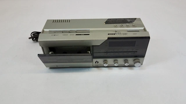 Vintage 90's Stereo Cassette Clock Radio - General Electric