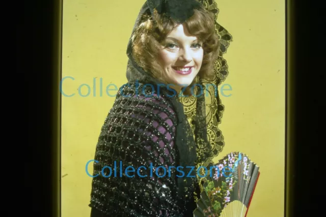 35mm Slide 1970's Glamour Fashion Portrait Woman red head gypsy Shawl Fan pic 2