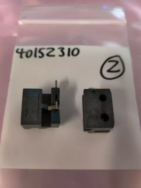 Universal Instruments Left Clip Assy 40152310 Pack Of 2