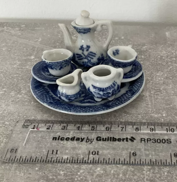 Vintage Willow Pattern Miniature Dolls House China Tea Set Blue & White