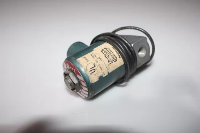 ITT Piloted Diaphragm Valve K3R11A2 3/8"