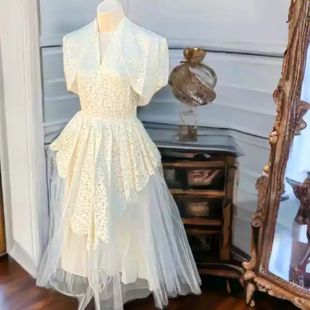 Rare Halter Chantilly Lace Weddibg Dress Vintage 50’s with Bolero Jacket