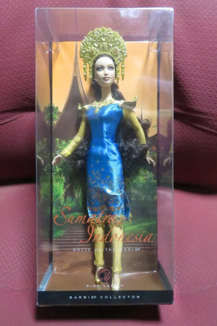 2009 Mattel Dolls Of The World Sumatra-Indonesia Barbie Pink Label L9582 Nib