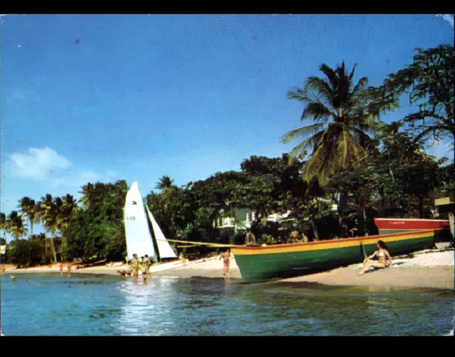 TROIS-ILETS / ANSE MITAN (MARTINIQUE) HOTEL BAKOUA & PLAGE animée en 1977 2