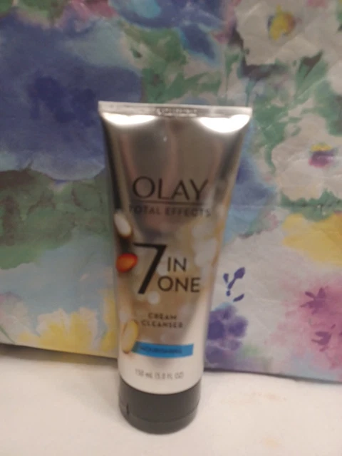 Olay Total Effects 7 in One Foaming Cleanser Nourishing  Formula. Full size 5 oz